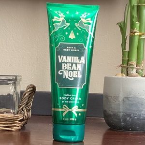 Bath & Body Works Vanilla Bean Noel Body Cream 8 oz